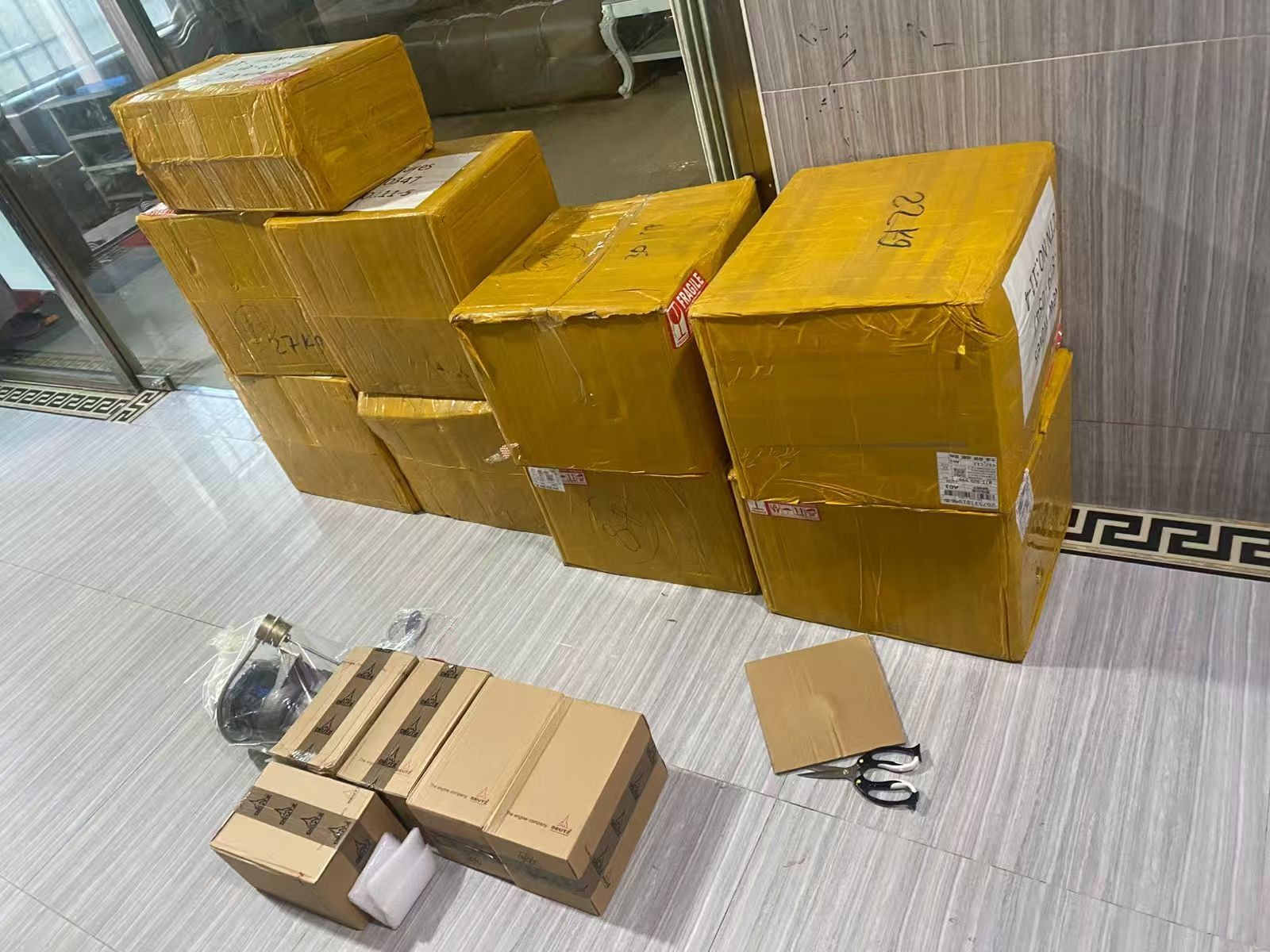 Laatste bedrijfscasus over Overzicht van de opdracht INV NO.MT241203J05