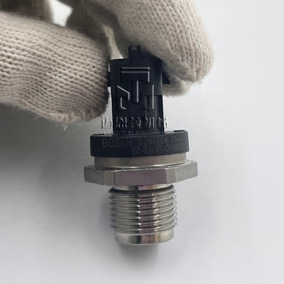 Fuel Pressure Sensor 04297148 01182560 04216218 04213470 4297148 1182560 4216218 4213470 0429 7148 0118 2560 0421 6218 For Deutz D5E D6E D7E TCD2012 2013