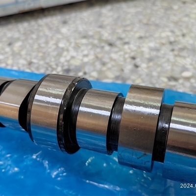Camshaft 04152513 04150696 02238070 0415 2513 0415 0696 0223 8070 4152513 4150696 2238070 for deutz TCD 2013 L04