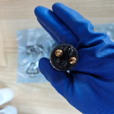 Injector Nozzle 0445124022 BOSCH 04913657 VOE22336268 4913657 for DEUTZ TCD7.8 l06 Engine