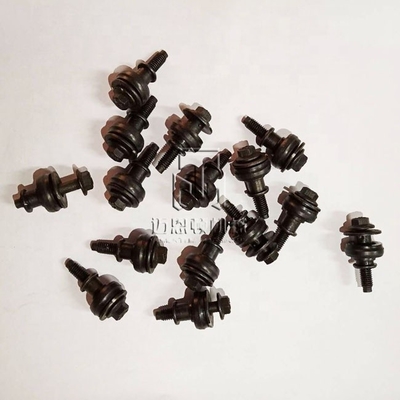 VALVE COVER BOLT 04901628 04903860 0490 1628 0490 3860 4901628 4903860 For TCD2013 4V B7R B6R