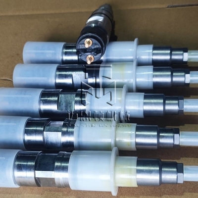 Fuel Injector 04902525 04902295 04902825 0490 2525 4902525 4902295 4902825 0445120064 FOR DEUTZ TCD2013L06 4V