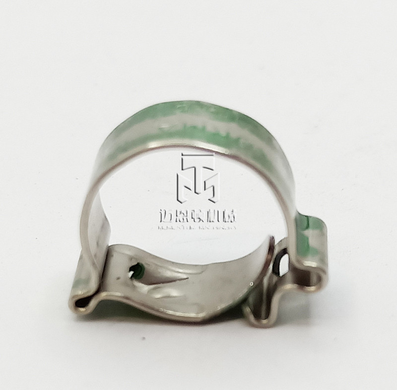 Hose clip 01182380 0118 2380 1182380 For deutz BFM1013 TAD720GR engine